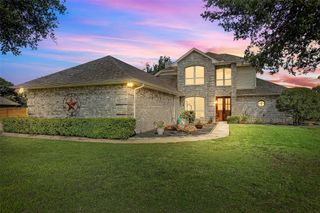 220 S Fork Drive, Hudson Oaks, TX 76087