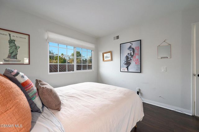 1988 Olivewood Court, Thousand Oaks, CA 91362