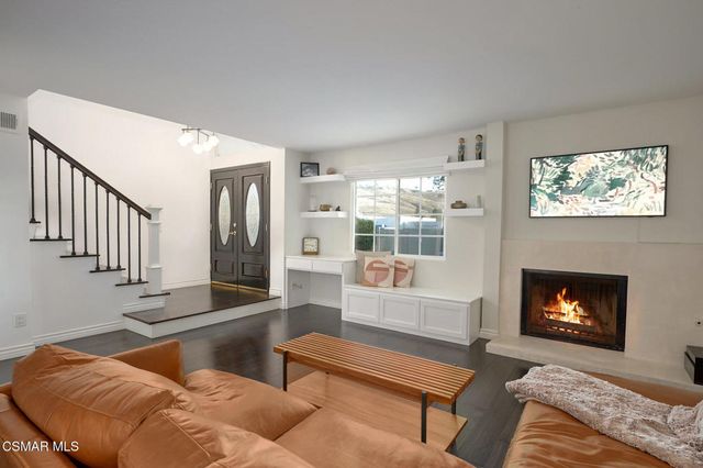 1988 Olivewood Court, Thousand Oaks, CA 91362