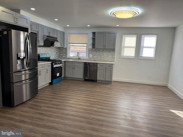 7414 BELDEN ST, Philadelphia, PA 19111