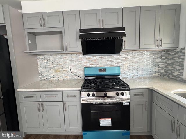 7414 BELDEN ST, Philadelphia, PA 19111