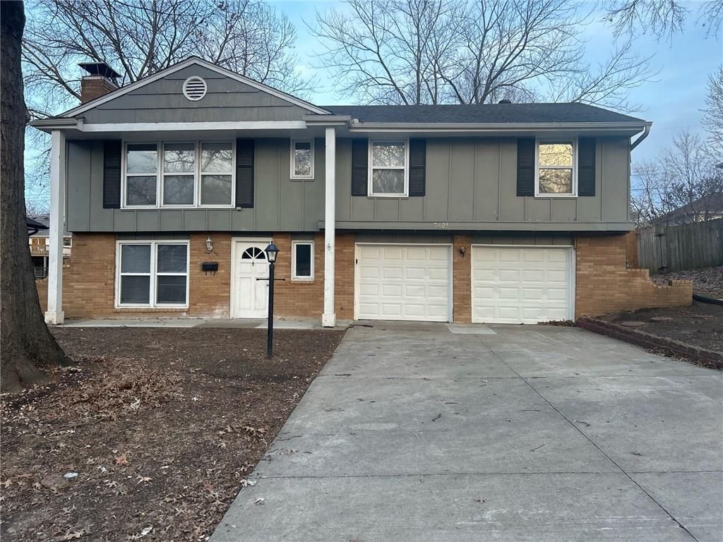 7421 Hardy Avenue, Raytown, MO 64133