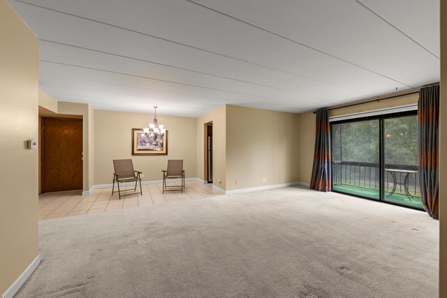 5707 129th Street 2D, Crestwood, IL 60418