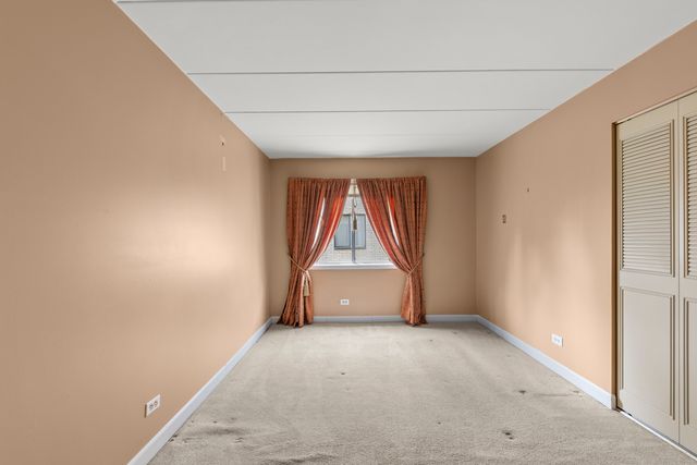 5707 129th Street 2D, Crestwood, IL 60418