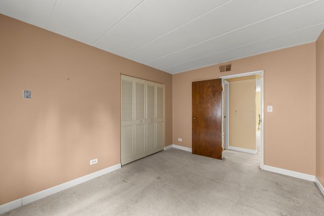 5707 129th Street 2D, Crestwood, IL 60418