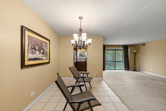 5707 129th Street 2D, Crestwood, IL 60418
