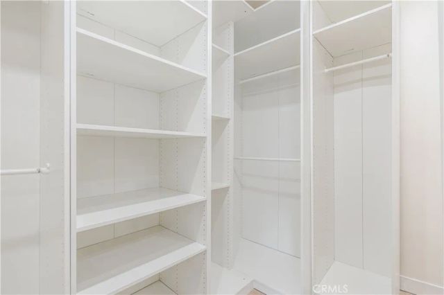4112 Knobhill Drive, Sherman Oaks, CA 91403