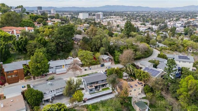 4112 Knobhill Drive, Sherman Oaks, CA 91403