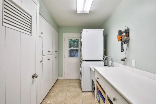 666 W 9th Street, Claremont, CA 91711