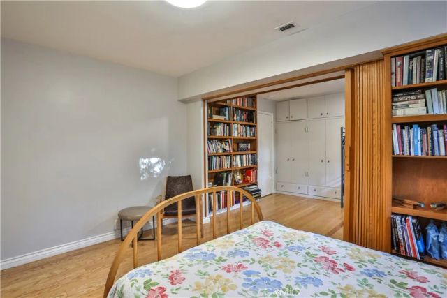 666 W 9th Street, Claremont, CA 91711