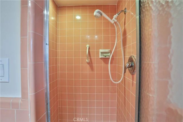 666 W 9th Street, Claremont, CA 91711