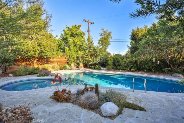666 W 9th Street, Claremont, CA 91711