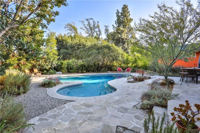 666 W 9th Street, Claremont, CA 91711