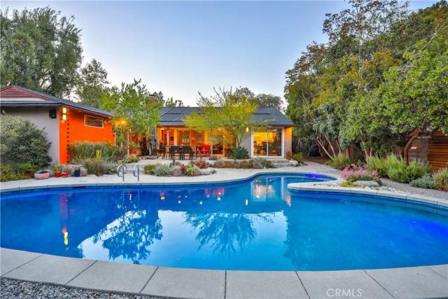 666 W 9th Street, Claremont, CA 91711