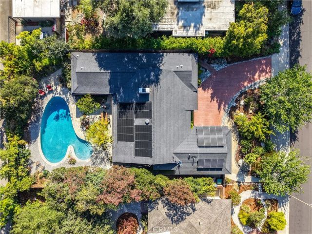 666 W 9th Street, Claremont, CA 91711