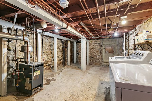 306 Johnson Street, East Dundee, IL 60118