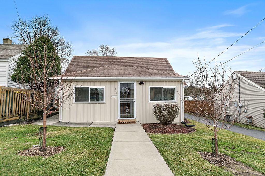 306 Johnson Street, East Dundee, IL 60118
