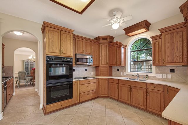 4334 Crystal Ridge Street, Missouri City, TX 77459