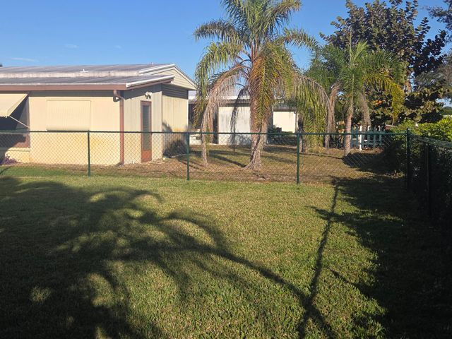 7871 SE Shenandoah Drive, Hobe Sound, FL 33455