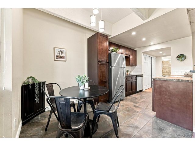 384 S Ironton St 111, Aurora, CO 80012