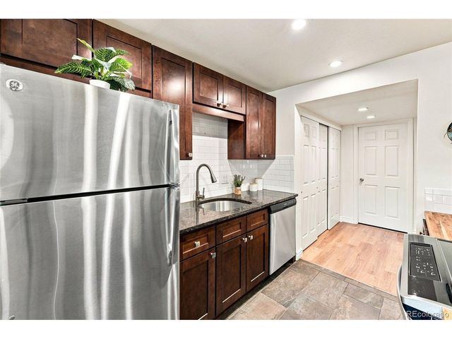 384 S Ironton St 111, Aurora, CO 80012
