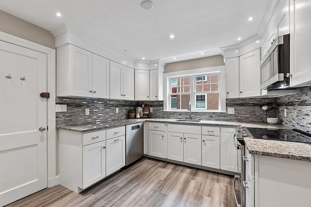 44 Blake St. 2, Newton, MA 02460