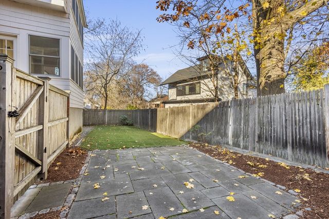 44 Blake St. 2, Newton, MA 02460