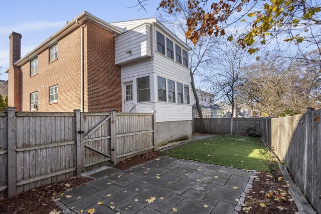 44 Blake St. 2, Newton, MA 02460