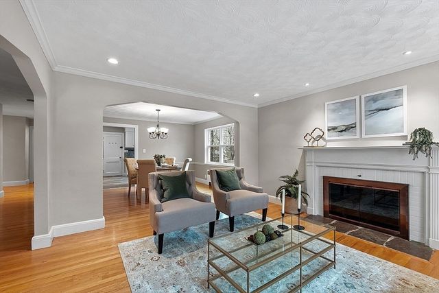 44 Blake St. 2, Newton, MA 02460