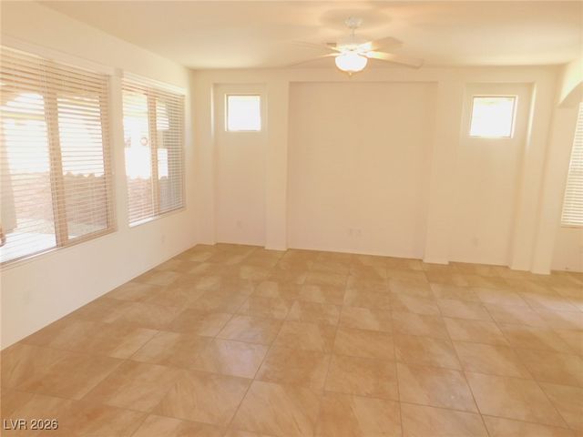 5641 Keystone Crest Street, North Las Vegas, NV 89081