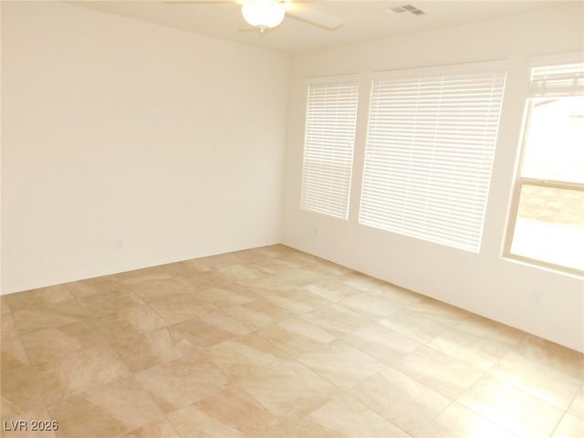 5641 Keystone Crest Street, North Las Vegas, NV 89081