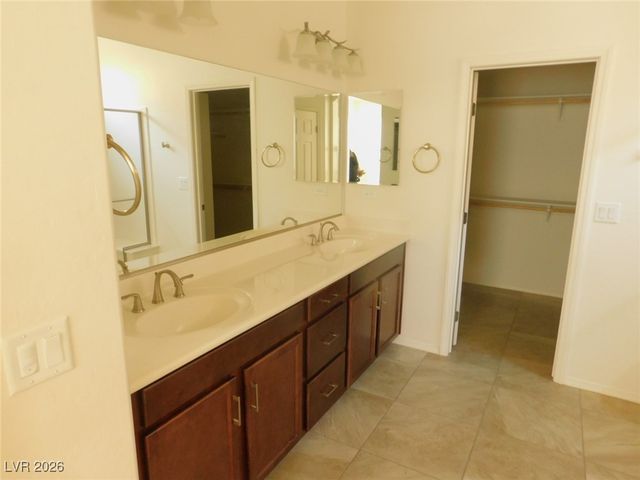 5641 Keystone Crest Street, North Las Vegas, NV 89081