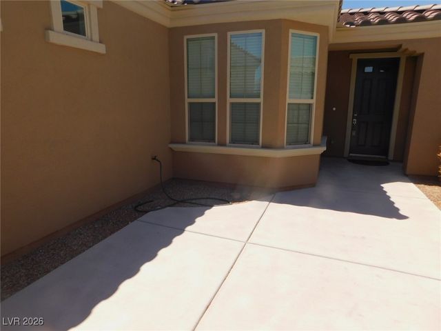 5641 Keystone Crest Street, North Las Vegas, NV 89081