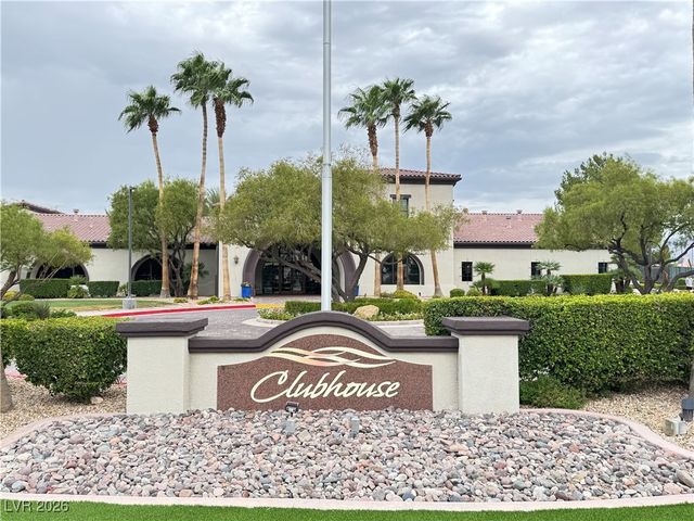 5641 Keystone Crest Street, North Las Vegas, NV 89081