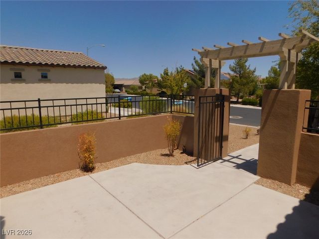 5641 Keystone Crest Street, North Las Vegas, NV 89081