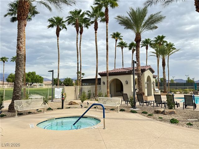 5641 Keystone Crest Street, North Las Vegas, NV 89081