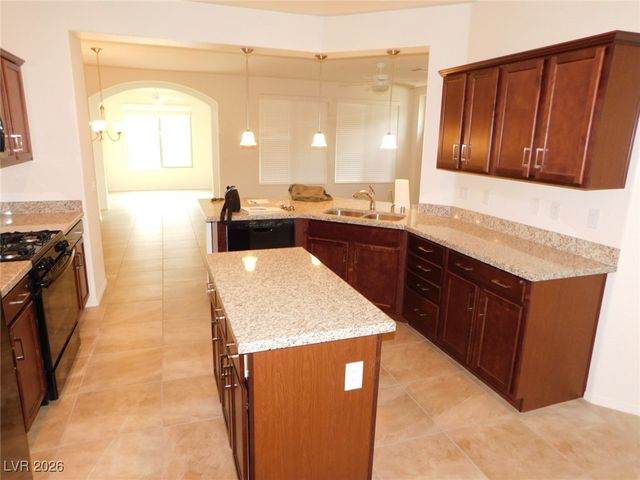 5641 Keystone Crest Street, North Las Vegas, NV 89081