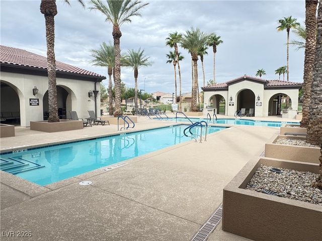 5641 Keystone Crest Street, North Las Vegas, NV 89081