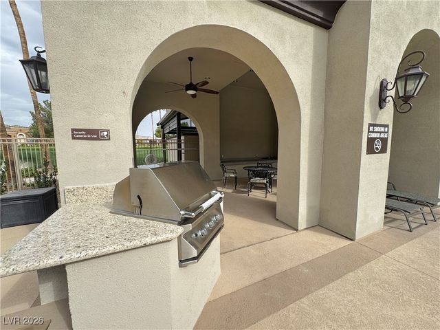 5641 Keystone Crest Street, North Las Vegas, NV 89081