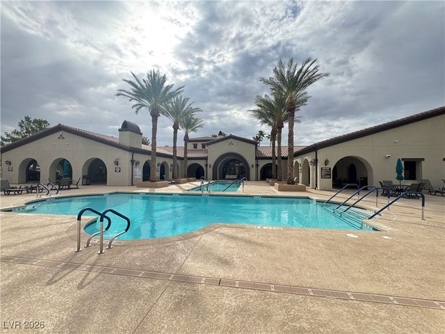 5641 Keystone Crest Street, North Las Vegas, NV 89081