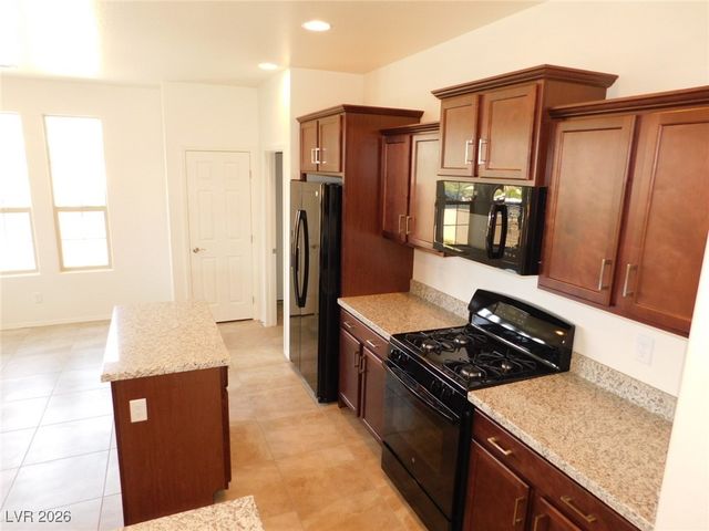 5641 Keystone Crest Street, North Las Vegas, NV 89081