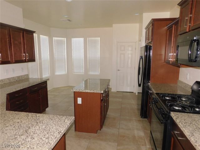 5641 Keystone Crest Street, North Las Vegas, NV 89081