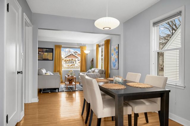 296 Hamline Avenue S, Saint Paul, MN 55105