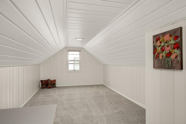 296 Hamline Avenue S, Saint Paul, MN 55105