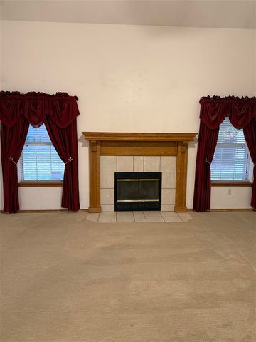 1614 SE Pinewood Dr, Lawton, OK 73501