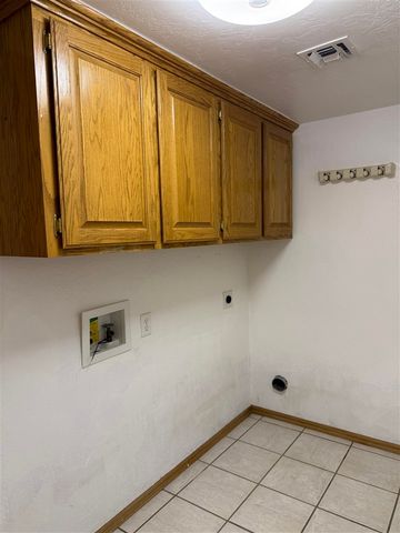 1614 SE Pinewood Dr, Lawton, OK 73501