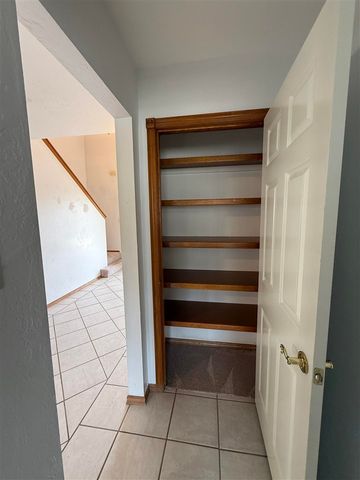 1614 SE Pinewood Dr, Lawton, OK 73501