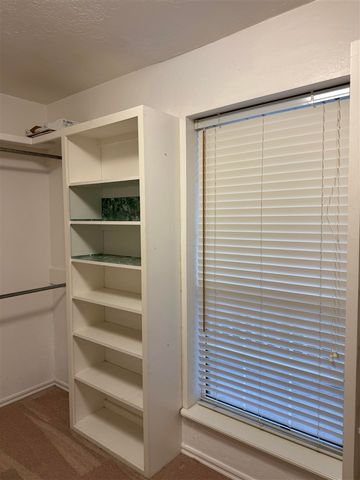 1614 SE Pinewood Dr, Lawton, OK 73501