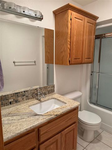 1614 SE Pinewood Dr, Lawton, OK 73501