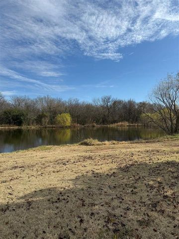 1614 SE Pinewood Dr, Lawton, OK 73501